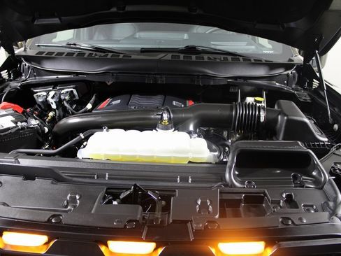 Used 2025 Ford F150 Raptor image 7