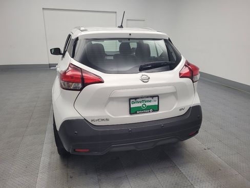 Used 2020 Nissan Kicks SV image 6