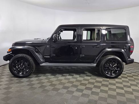 Used 2021 Jeep Wrangler Unlimited Sahara AWD/4WD image 5