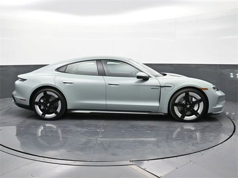 New 2025 Porsche Taycan 4S image 25