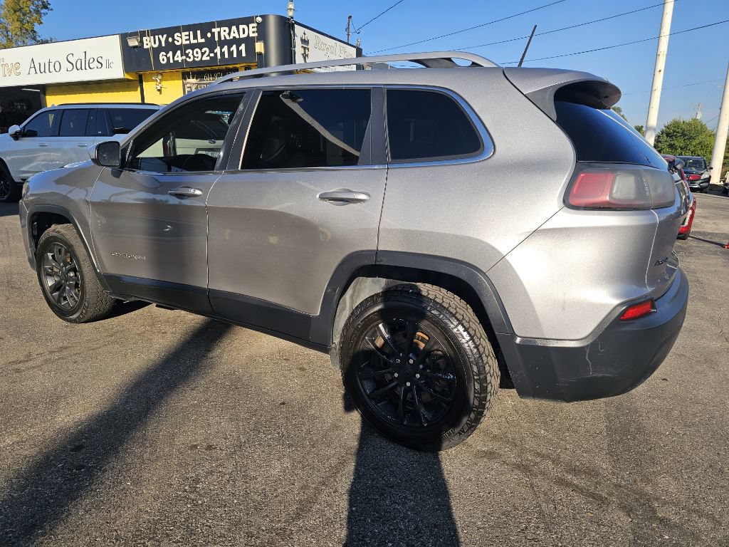 Used 2019 Jeep Cherokee Latitude w/ Popular Appearance Group AWD/4WD image 10