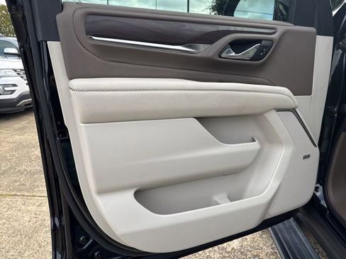 Used 2021 GMC Yukon XL Denali w/ Denali Ultimate Package image 27