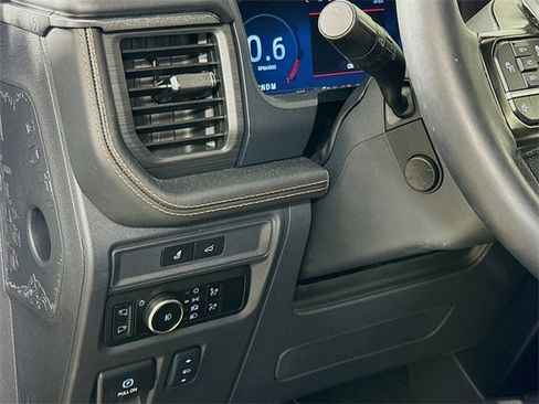 Used 2024 Ford Expedition Max Platinum image 10