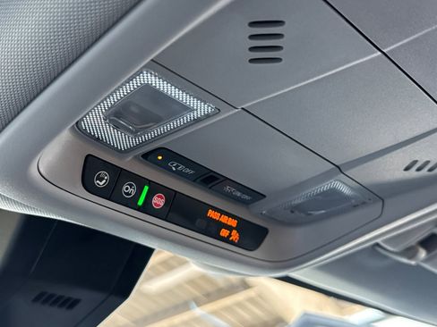 Used 2022 Chevrolet Equinox LT image 24