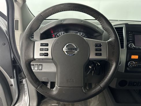 Used 2016 Nissan Frontier SV w/ SV Value Truck Package image 18