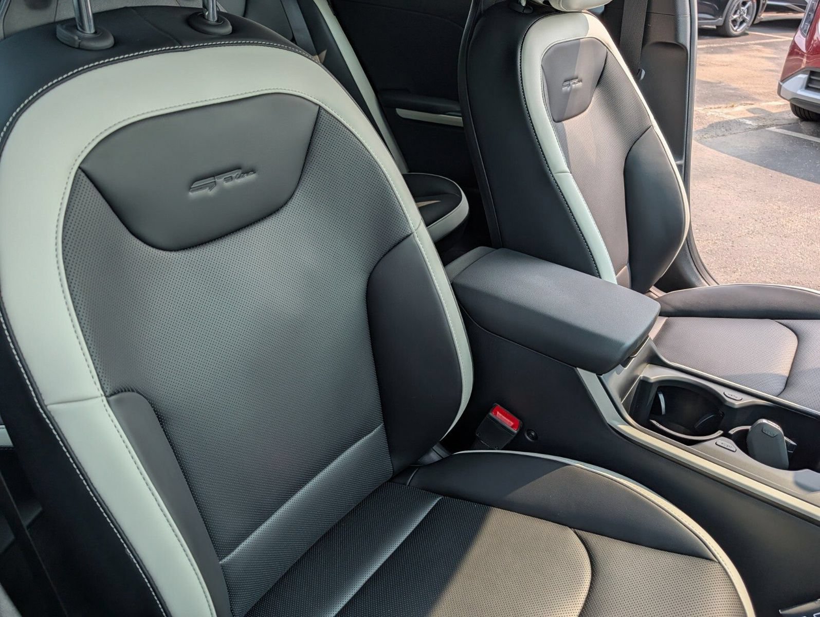 New 2026 Kia K4 GT-Line w/ GT-Line Premium Package FWD image 33