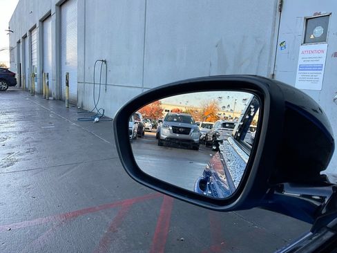 Used 2025 Nissan Altima 2.5 SR image 18