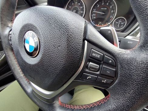 Used 2018 BMW 330i Sedan w/ Convenience Package RWD image 19