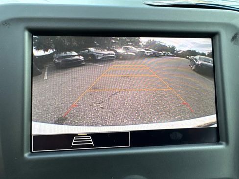 Used 2024 Chevrolet Equinox LT image 30