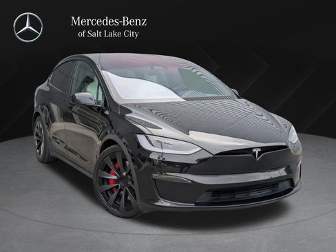 Used 2023 Tesla Model X Plaid image 1