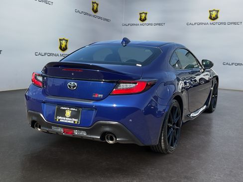 Used 2022 Toyota GR86 Premium w/ ALL Weather Mat Package (TMS) RWD image 5