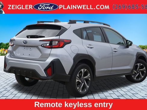 Used 2025 Subaru Crosstrek 2.5i Premium AWD/4WD image 5