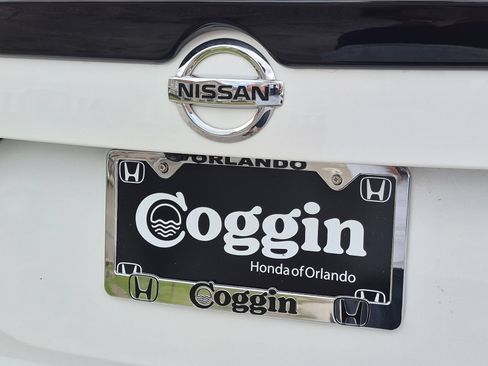 Certified 2022 Nissan Sentra SR w/ Midnight Edition FWD image 34