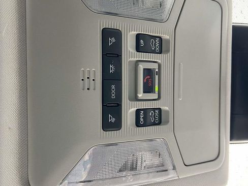 Used 2025 Toyota RAV4 XLE w/ Convenience Package image 24