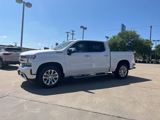 Used 2021 Chevrolet Silverado 1500 LTZ w/ Z71 Off-Road Package video 2