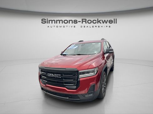 Used 2023 GMC Acadia SLE w/ Driver Convenience Package image 3