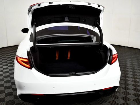 Used 2020 Alfa Romeo Giulia AWD w/ Quick Order Package 22J Sport image 44