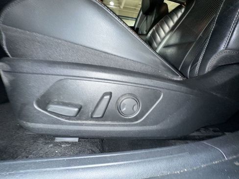 Used 2024 Hyundai Elantra Limited image 14