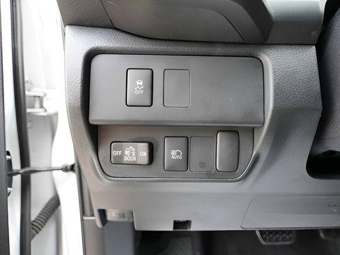 Used 2023 Toyota Tacoma SR AWD/4WD image 22