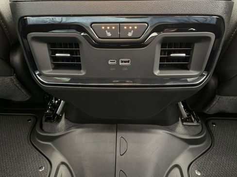 New 2026 GMC Sierra 1500 AT4 w/ AT4 Premium Package image 57