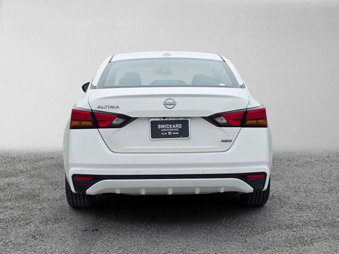 Used 2025 Nissan Altima 2.5 SV AWD/4WD image 4