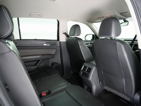 Used 2022 Volkswagen Atlas SE image 43