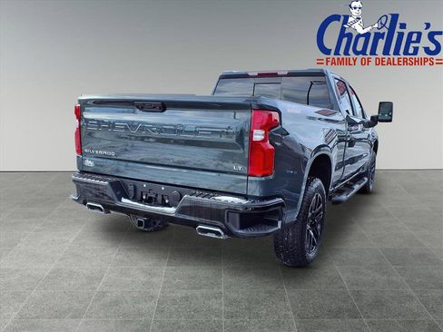 Used 2025 Chevrolet Silverado 1500 LT Trail Boss w/ Convenience Package II image 4