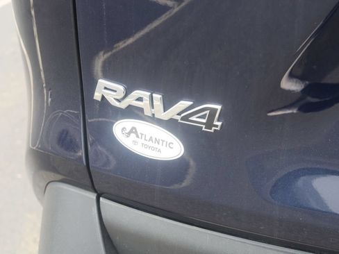 Used 2025 Toyota RAV4 XLE AWD/4WD image 25