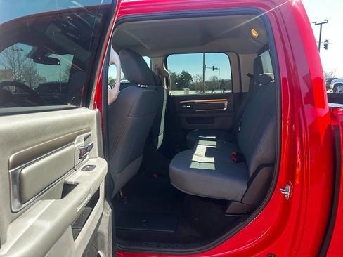 Used 2017 RAM 1500 Classic SLT image 9