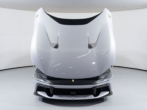 Used 2025 Ferrari 12Cilindri image 8