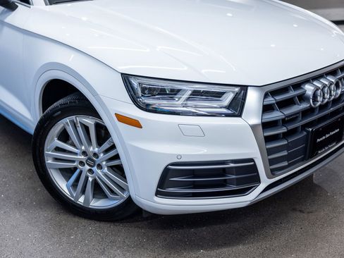 Used 2019 Audi Q5 2.0T Premium Plus w/ Premium Plus Package AWD/4WD image 16