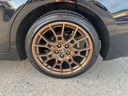 Used 2023 Toyota Camry SE image 10