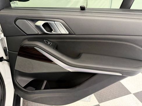 Used 2025 BMW X5 xDrive40i image 27