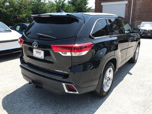 Used 2019 Toyota Highlander Limited AWD/4WD image 8