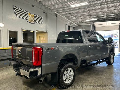 Used 2025 Ford F250 XLT w/ Snow Plow Prep Package image 3