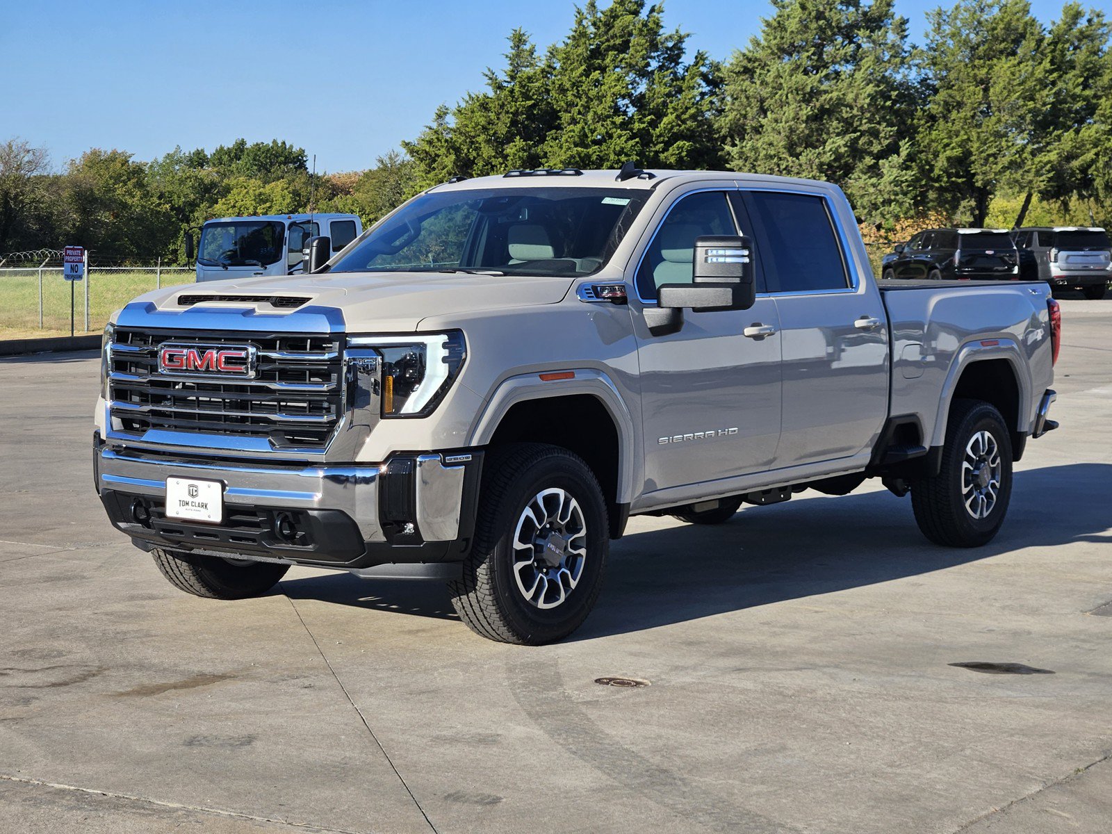 New 2026 GMC Sierra 2500 SLE w/ SLE Value Package; AWD/4WD image 2