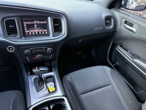 Used 2020 Dodge Charger SXT RWD image 23