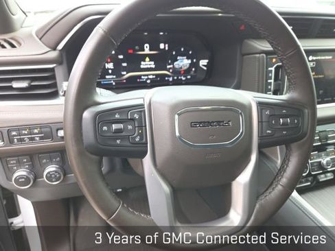 Used 2023 GMC Yukon XL Denali image 44