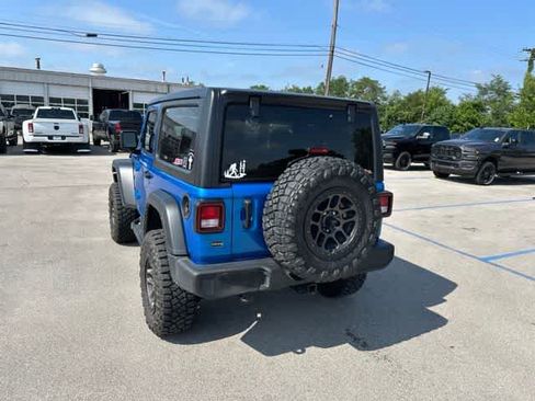 Used 2022 Jeep Wrangler Sport AWD/4WD image 19