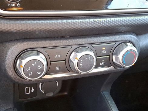 Used 2024 Nissan Kicks S image 16