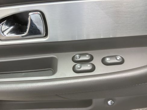 Used 2002 Ford Thunderbird image 12