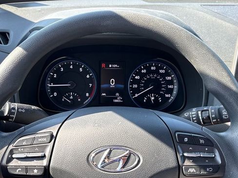 Used 2023 Hyundai Kona SEL w/ Cargo Package AWD/4WD image 18