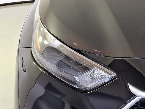 Used 2023 Toyota Highlander L image 8