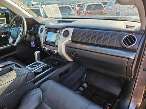 Used 2017 Toyota Tundra Platinum AWD/4WD image 33