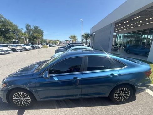 Used 2019 Volkswagen Jetta SE FWD image 5