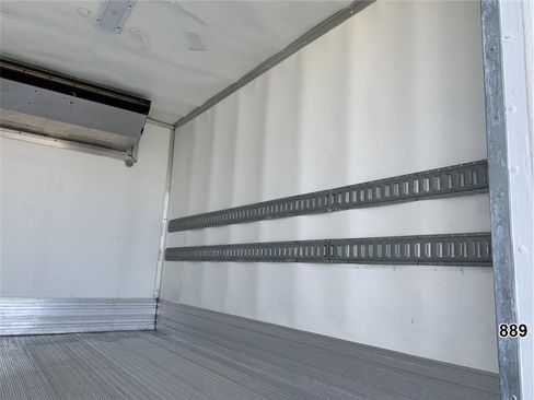 Used 2020 Ford F550 2WD Regular Cab Super Duty image 11