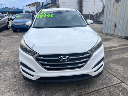 Used 2017 Hyundai Tucson SE image 2