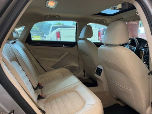 Used 2014 Volkswagen Passat TDI SEL Premium image 34