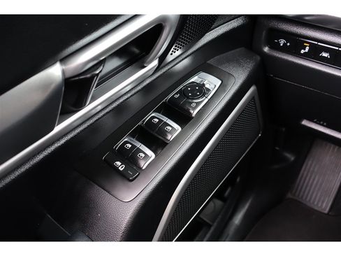 Used 2022 Kia Telluride S FWD image 23