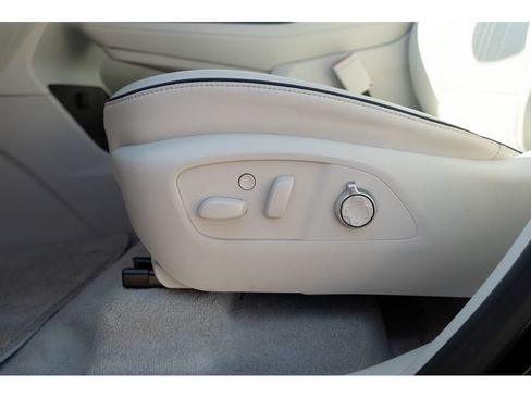 Used 2025 Buick Enclave Avenir w/ Super Cruise Package FWD image 15
